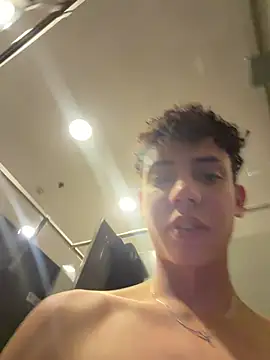 Chat +18 de yoursexyjose ao vivo