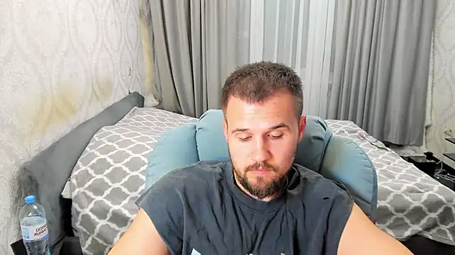 Vladik_b Adlı Modelin Web Kamerası Şovu
