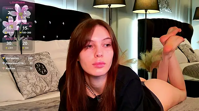Chat +18 de Mili_Joy ao vivo
