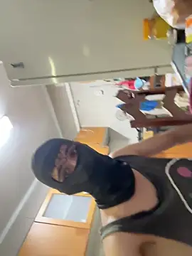 mikel526 webkamerás műsora