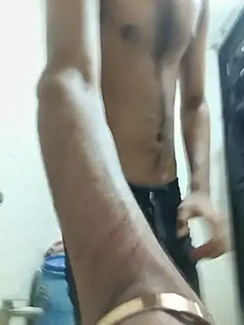 Shaktihwhwh Show in webcam