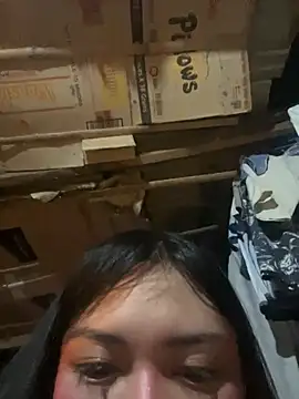 Chat +18 de HardCockOfMissAesha ao vivo