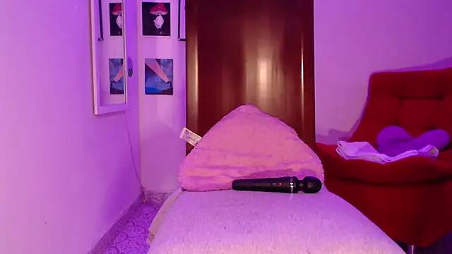 VenussTits97 Adlı Modelin Canlı XXX Sohbeti