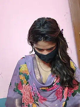 sexy_bhabhii 现场XXX聊天