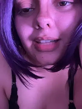 Czat XXX na żywo – candicewest_