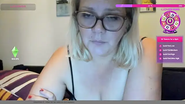 BeautyfullBigwoman élő XXX-chatje