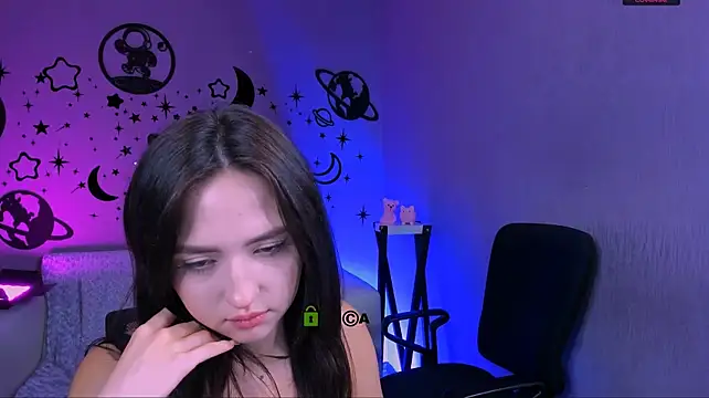 Chatroom XXX en direct de caroline_honeyy