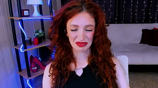 ChristinaConteeree's Webcam Show