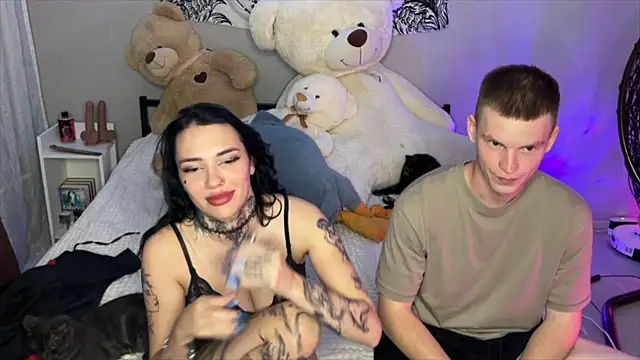 عرض كام Laura_Key
