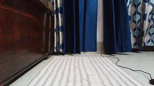shalini_fire's Live XXX Chat