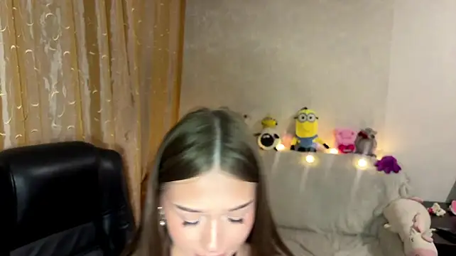 urcutiebunnyy's Live XXX Chat