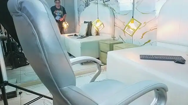 Victoria_moonn_'s Live XXX Chat