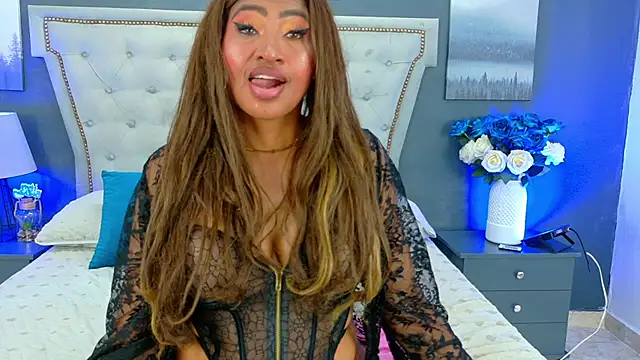 Онлайн чат XXX Kiara_Parker_