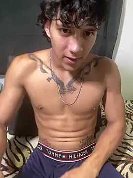 Noah__Dick 即時 XXX 聊天