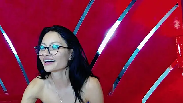 Chat +18 de MayaLeey ao vivo