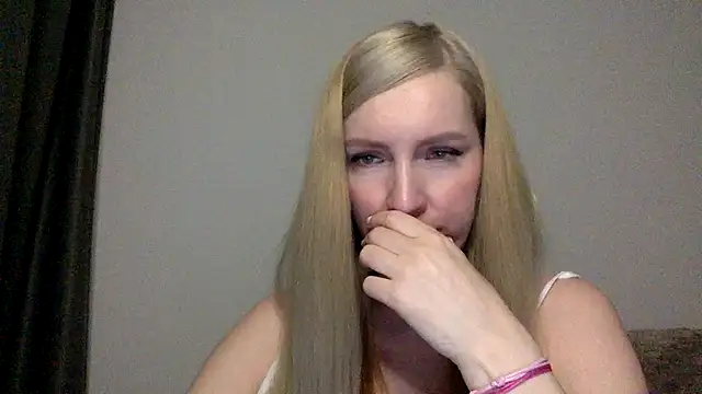 Chat +18 de Neralith ao vivo