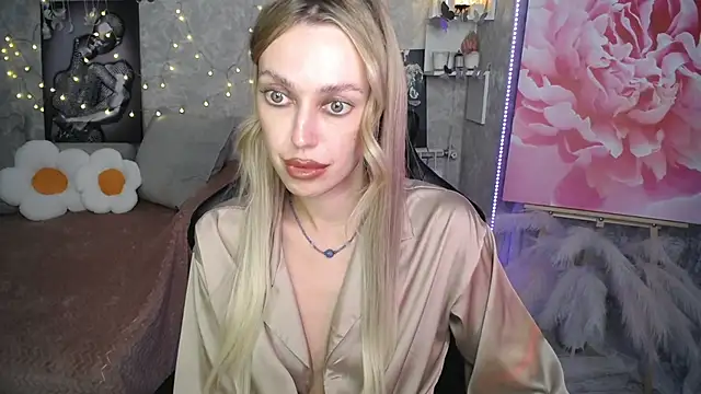 NickyAdamidiのライブXXXチャット