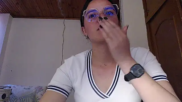 XXX chat uživo modela Shanel_Lozano