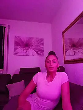 MarcellaSophie live XXX chat