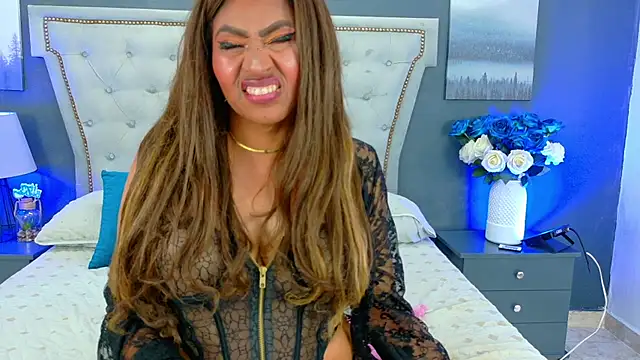 Chat +18 de Kiara_Parker_ ao vivo