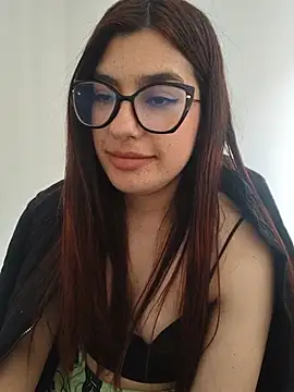 Chat +18 de cutetemari ao vivo