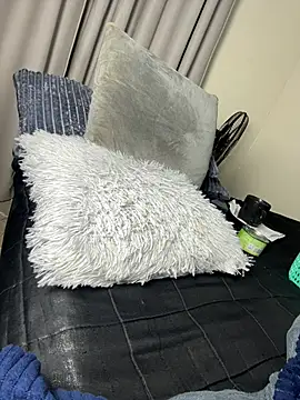 JJsbigbootywify Live XXX Chat