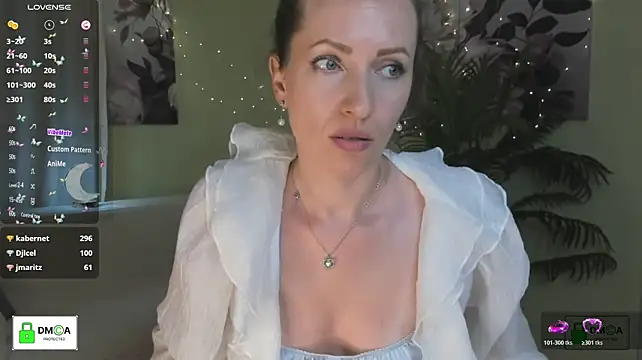 Queenymel 라이브 XXX 채팅