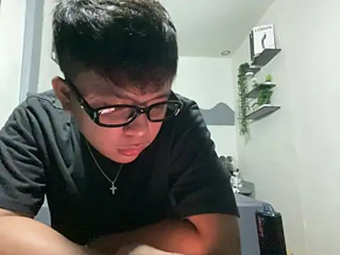 urasianrey Chat XXX in diretta
