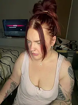 CurvyGirlMyla – webcam-show