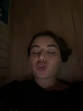 Tenderalisen Live XXX chat