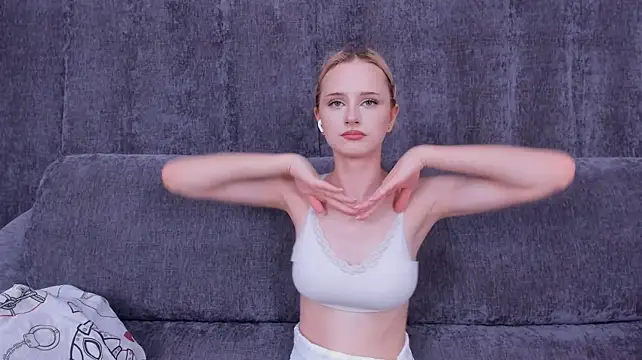 DariaMarro Adlı Modelin Canlı XXX Sohbeti