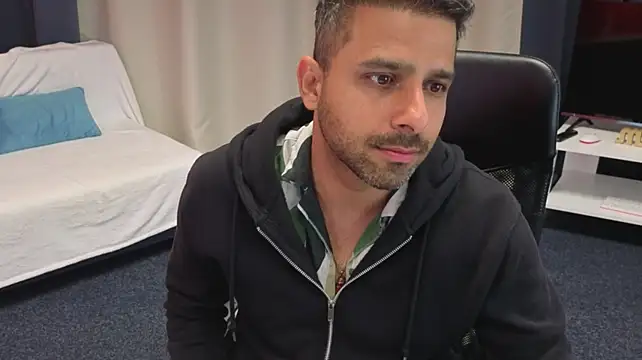 RyannSteel's Live XXX Chat
