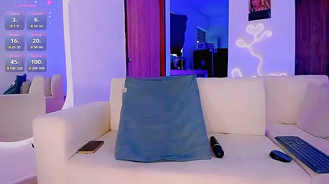 Queen_Annali's Webcam Show