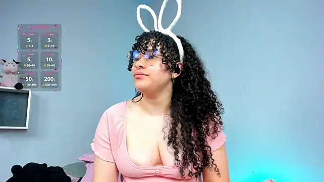 Chat +18 de urCurvyTHICC ao vivo