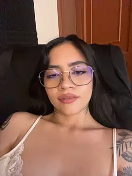 _iink_ লাইভ XXX চ্যাট