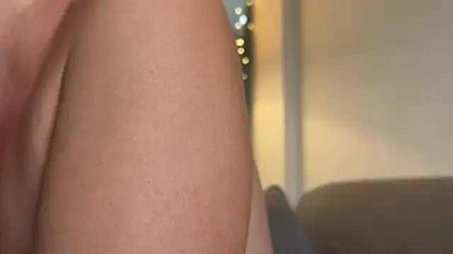 mommy_nadin Adlı Modelin Canlı XXX Sohbeti