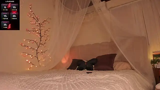 XXX chat uživo modela Whitekitty-exe