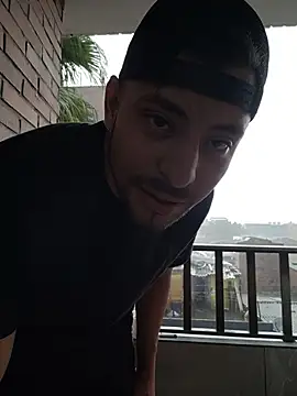Cris_LaCobra_ Chat XXX live