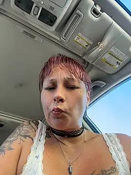 XXX chat uživo modela RebelReign