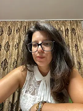 NadiraNoor Adlı Modelin Canlı XXX Sohbeti
