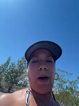 Bigbuttbrooklynn élő XXX-chatje