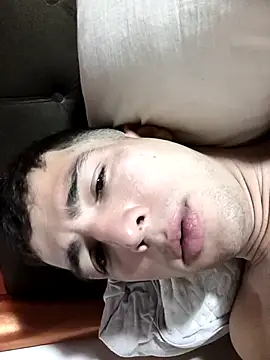 Tchutom Live XXX-Chat