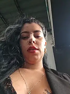 Chat XXX en directo de Luianna