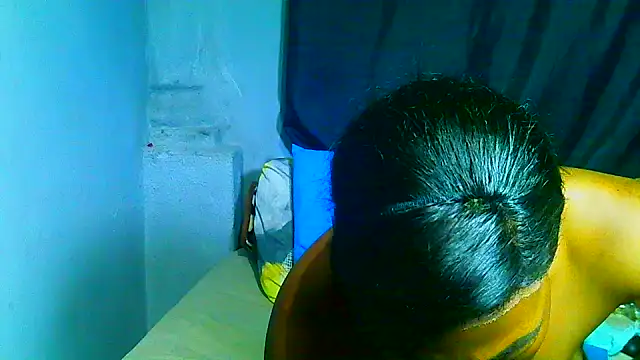 freaky_naughty Chat XXX in diretta