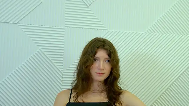 SophiaProve's Live XXX Chat