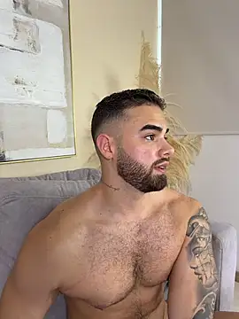 PaulPhoenix_ 现场XXX聊天