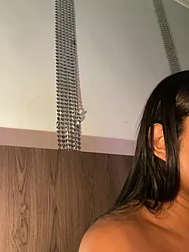 VeronicaSaenzx live XXX chat