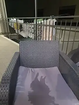 XXX chat uživo modela LollyJ_