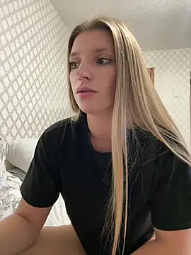 adel_secret's Live XXX Chat