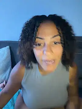 SweetPetiteNoir Webcamshow